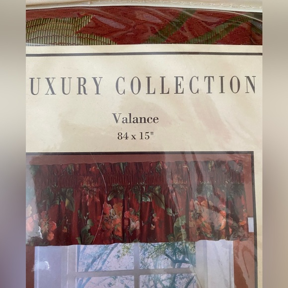 New Luxury Collection Window Valance Patterson Dark Red Floral Print 84” x 15" - Picture 5 of 9